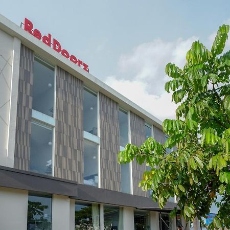 Reddoorz Plus Near Solo Baru 외부 사진