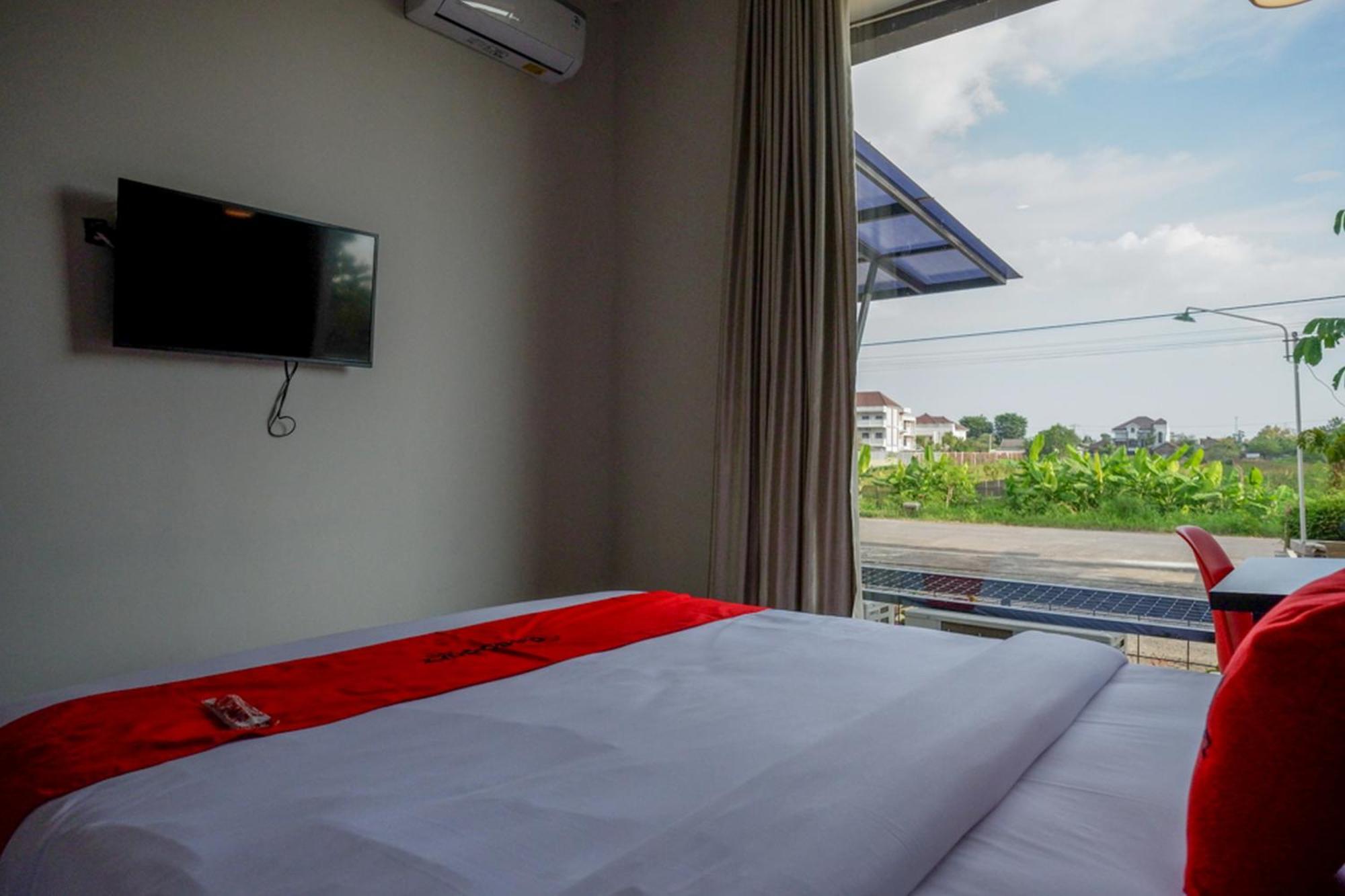 Reddoorz Plus Near Solo Baru 외부 사진